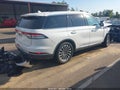 2020 Lincoln Aviator — photo 4 of 17 | VIN 5LM5J7WC6LGL08923