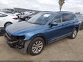 2018 Volkswagen Tiguan — photo 2 of 17 | VIN 3VV3B7AX3JM054579