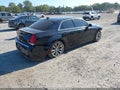 2017 Chrysler 300 — photo 4 of 19 | VIN 2C3CCAAG2HH593765