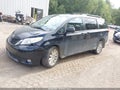 2015 Toyota Sienna — photo 2 of 16 | VIN 5TDJK3DC2FS118772