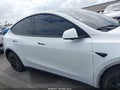 2020 Tesla Model Y — photo 14 of 21 | VIN 5YJYGDEE5LF011110