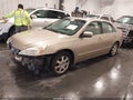 2005 Honda Accord — photo 2 of 17 | VIN 1HGCM66595A075483