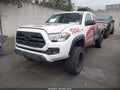 2022 Toyota Tacoma — photo 2 of 20 | VIN 3TYRX5GN9NT067089