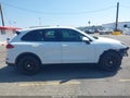 2016 Porsche Cayenne — photo 14 of 18 | VIN WP1AA2A29GLA04794