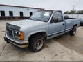 1989 GMC Sierra — photo 2 of 9 | VIN 1GTDC14H9KZ508139