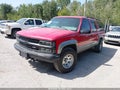 1999 Chevrolet Suburban 1500 — photo 2 of 13 | VIN 1GNFK16R7XJ361396