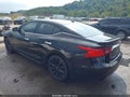 2017 Nissan Maxima — photo 3 of 21 | VIN 1N4AA6AP3HC415930