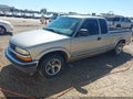 2003 Chevrolet S-10 — photo 2 of 12 | VIN 1GCCS19X938154578