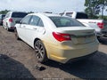 2012 Chrysler 200 — photo 3 of 10 | VIN 1C3CCBBG0CN283019