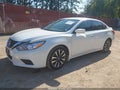 2017 Nissan Altima — photo 2 of 11 | VIN 1N4AL3AP4HC165624