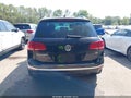 2017 Volkswagen Touareg — photo 16 of 17 | VIN WVGRF7BP3HD003922