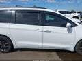 2020 Chrysler Pacifica — photo 13 of 16 | VIN 2C4RC1EG8LR121427