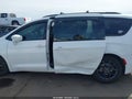 2020 Chrysler Pacifica — photo 14 of 16 | VIN 2C4RC1EG8LR121427