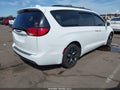 2020 Chrysler Pacifica — photo 4 of 16 | VIN 2C4RC1EG8LR121427