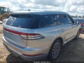 2020 Lincoln Aviator — photo 4 of 16 | VIN 5LM5J7WC5LGL23817