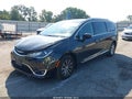 2018 Chrysler Pacifica — photo 2 of 16 | VIN 2C4RC1EG4JR226656