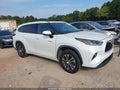 2021 Toyota Highlander Hybrid — photo 1 of 16 | VIN 5TDGARAH5MS507208