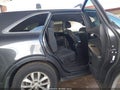 2017 Kia Sorento — photo 8 of 16 | VIN 5XYPGDA5XHG240819