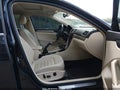 2017 Volkswagen Passat — photo 5 of 17 | VIN 1VWCM7A35HC066926