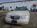 2001 Lincoln Town Car — photo 12 of 16 | VIN 1LNHM85W11Y694098