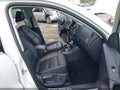 2016 Volkswagen Tiguan — photo 5 of 16 | VIN WVGBV7AX2GW546865