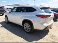 2023 Toyota Highlander — photo 3 of 17 | VIN 5TDKDRAH4PS030101
