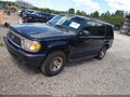 2000 Mercury Mountaineer — photo 2 of 11 | VIN 4M2ZU86P1YUJ33654