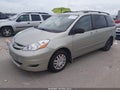 2010 Toyota Sienna — photo 2 of 16 | VIN 5TDKK4CC5AS342462