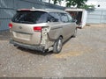 2017 Kia Sedona — photo 4 of 16 | VIN KNDMB5C16H6307212