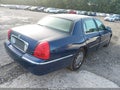 2008 Lincoln Town Car — photo 4 of 12 | VIN 2LNHM82W28X660833