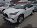 2026 Toyota Highlander Hybrid — photo 2 of 17 | VIN 5TDXBRCH3TS720473