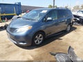 2013 Toyota Sienna — photo 2 of 16 | VIN 5TDKK3DC1DS401374