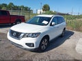 2018 Nissan Pathfinder — photo 2 of 16 | VIN 5N1DR2MN9JC625954