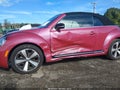 2017 Volkswagen Beetle — photo 6 of 16 | VIN 3VW517AT6HM801574