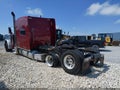2018 Peterbilt 389 — photo 3 of 15 | VIN 1XPXDP9X1JD460708