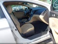 2011 Hyundai Sonata — photo 5 of 19 | VIN 5NPEB4AC7BH037231