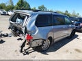 2014 Toyota Sienna — photo 4 of 15 | VIN 5TDJK3DC9ES084425