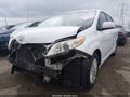 2013 Toyota Sienna — photo 2 of 17 | VIN 5TDYK3DC3DS304588