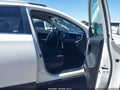 2017 Toyota RAV4 — photo 5 of 16 | VIN JTMZFREVXHJ715212