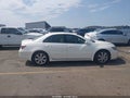 2009 Acura RL — photo 13 of 16 | VIN JH4KB266X9C001841