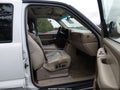 2002 Chevrolet Tahoe — photo 5 of 16 | VIN 1GNEC13Z52J280628