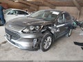 2020 Ford Escape — photo 2 of 16 | VIN 1FMCU0G69LUA67295