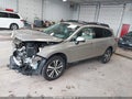 2018 Subaru Outback — photo 2 of 16 | VIN 4S4BSANC2J3313980