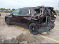 2020 Chevrolet Traverse — photo 3 of 16 | VIN 1GNEVHKW4LJ228953