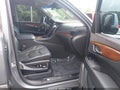 2019 Cadillac Escalade ESV — photo 5 of 16 | VIN 1GYS4HKJ3KR161971