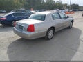2003 Lincoln Town Car — photo 4 of 17 | VIN 1LNHM82W13Y684985