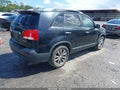 2011 Kia Sorento — photo 4 of 11 | VIN 5XYKU4A23BG038064