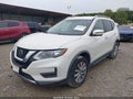 2018 Nissan Rogue — photo 2 of 17 | VIN JN8AT2MV3JW354045
