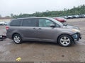 2011 Toyota Sienna — photo 14 of 17 | VIN 5TDKK3DC3BS162102