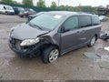 2011 Toyota Sienna — photo 2 of 17 | VIN 5TDKK3DC3BS162102